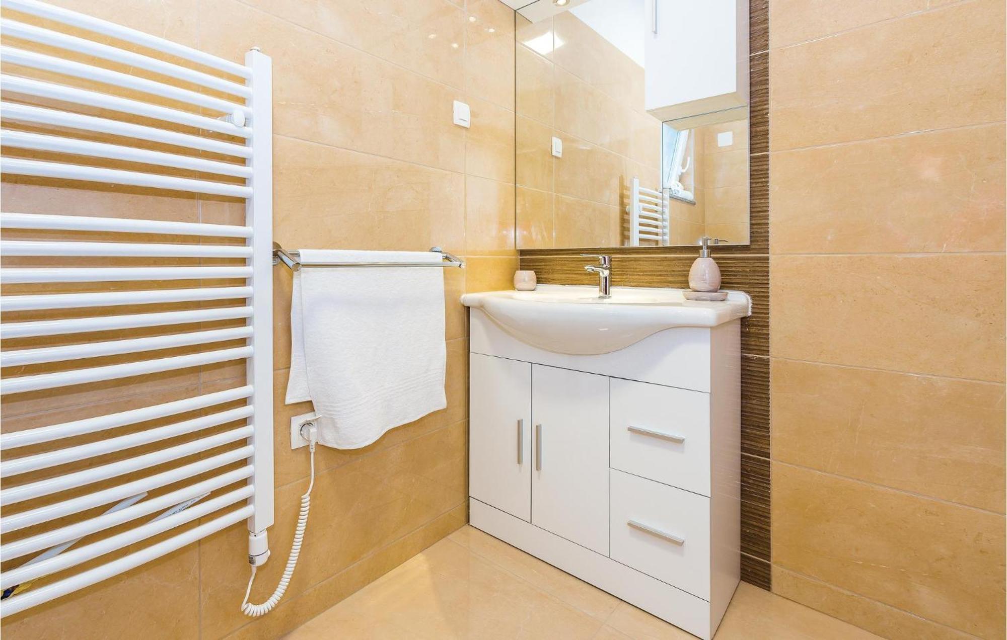 Beautiful Home In Sibenik With Kitchen מראה חיצוני תמונה