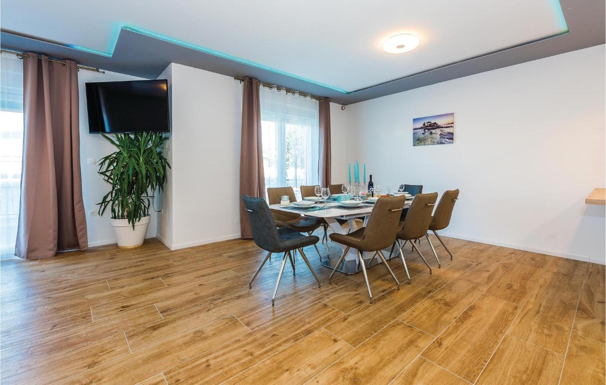 Beautiful Home In Sibenik With Kitchen מראה חיצוני תמונה